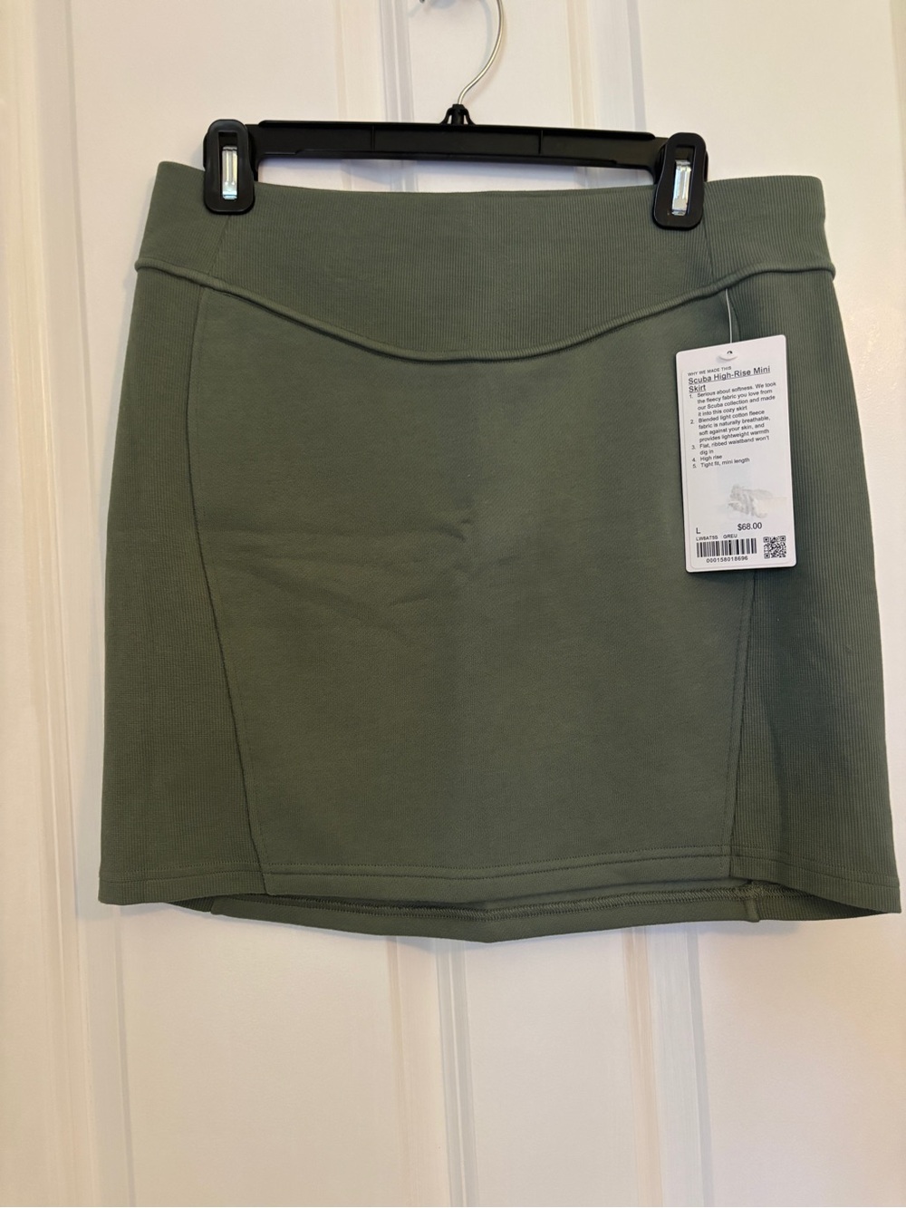 lululemon athletica - Women’s Scuba High Rise Mini Skirt. Size L. Olive Green